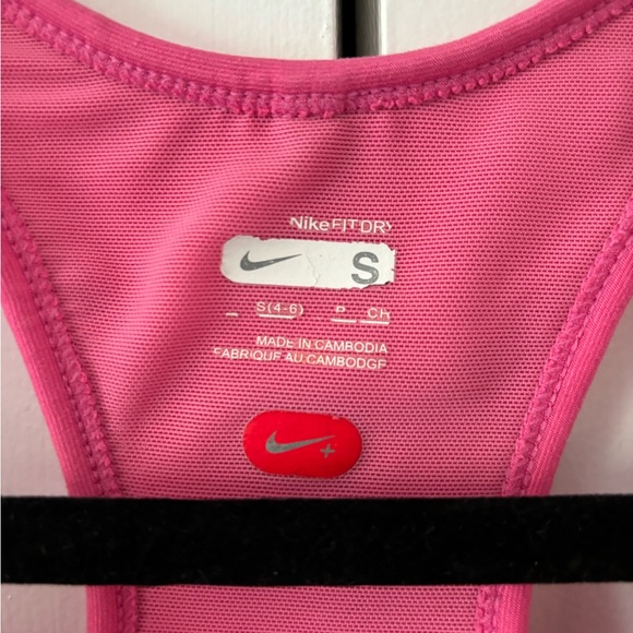 Nike Pink Tank Top Size Small with Mesh pockets in back. Great running top! - Picture 3 of 4
